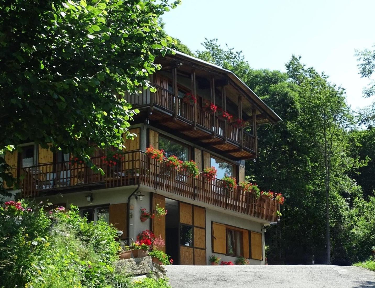 La Finestra Sul Monviso Apartment Крисоло Екстериор снимка